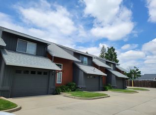 826 Cally Ct #B, Redding, CA 96003