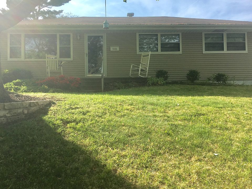 1st image of 7845 Adkins Ave