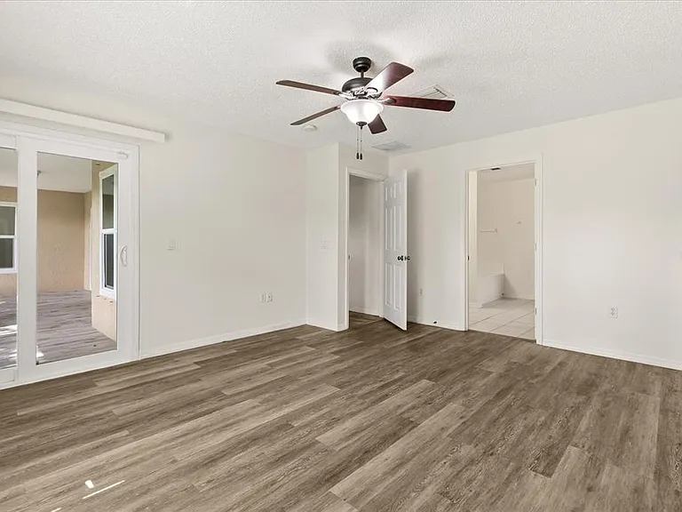 410 Central Mariners Dr — Photo 33