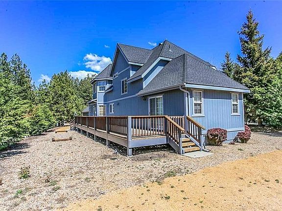 2nd image of 324 Meadow Cir