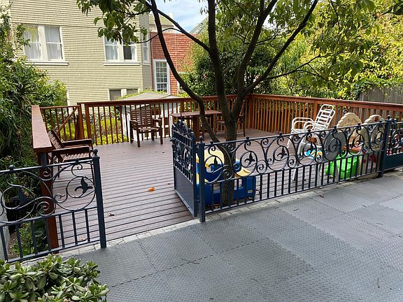 5th image of 1838 Pacific Ave