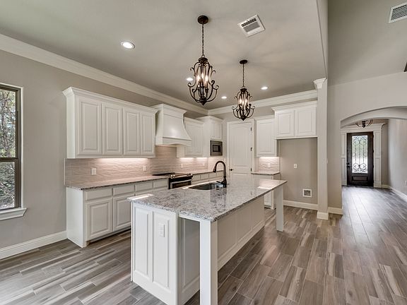 4th image of 4009 Ponca Dr