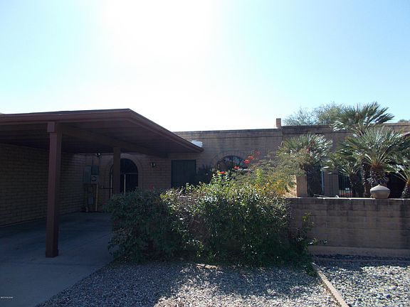 2nd image of 505 W Calle Lago
