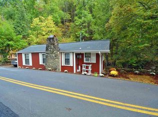 277 Roaring Fork Rd, Gatlinburg, TN 37738