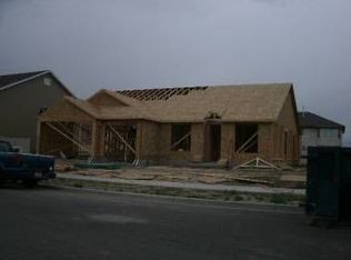1027 N Fox Hollow Dr, North Salt Lake, UT 84054