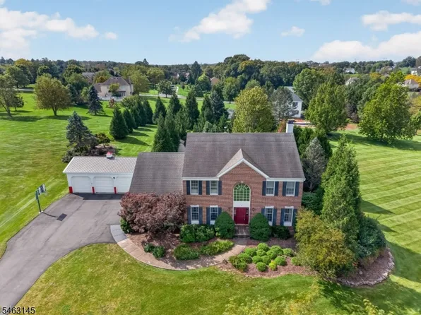 7 Stark Ct, Raritan Twp., NJ 08551