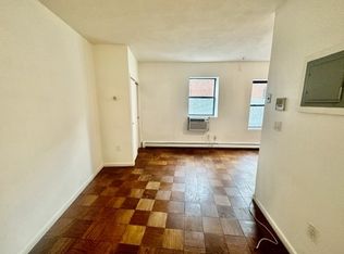 181 Salem St APT 10F, Boston, MA 02113