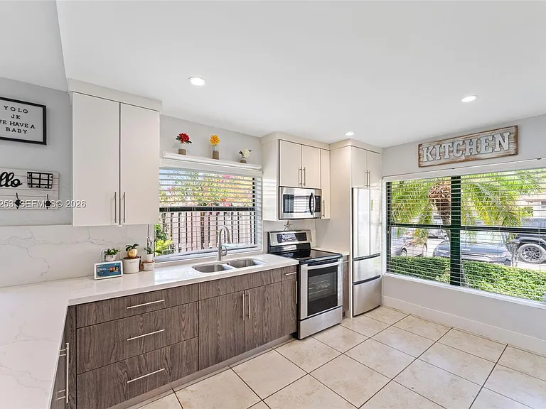 4885 SW 152nd Pl #D-95 — Photo 3