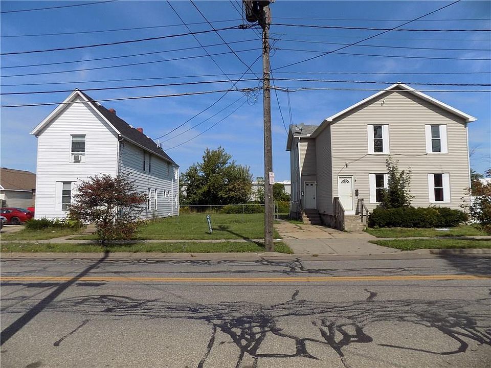 2nd image of 128 E 21st St