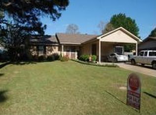 2506 Shamrock St, Magnolia, AR 71753
