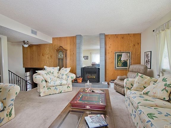 3rd image of 9539 Woodley Ave