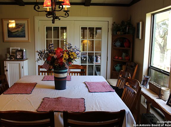 5th image of 104 Tropical Dr