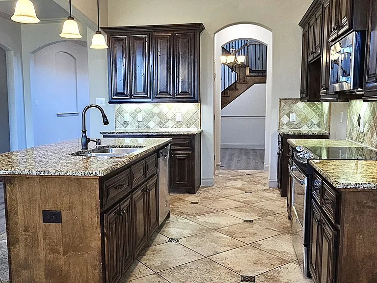 944 Lake Meadow Ln — Photo 8