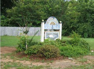 1303 Water Oaks Trl, Cantonment, FL 32533