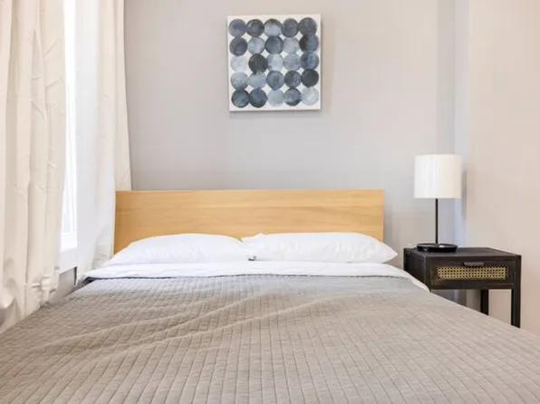 107 Utica Avenue image 23 of 34