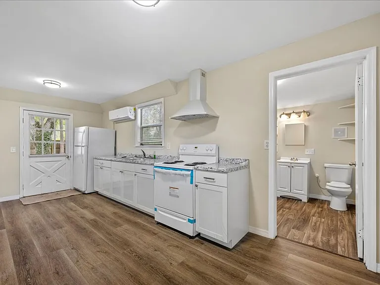 1683 Morningside Dr — Photo 24
