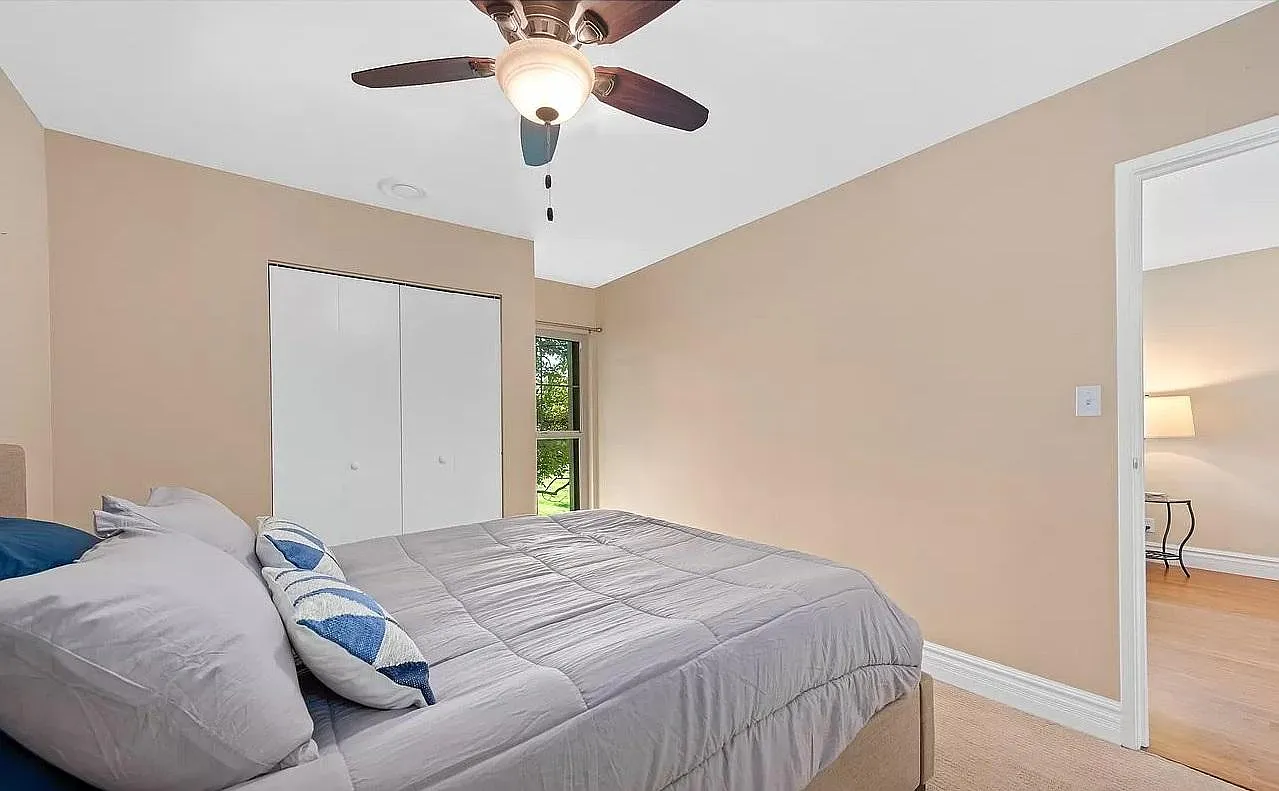 2 bed, 759 sqft, $2,150 — Photo 4