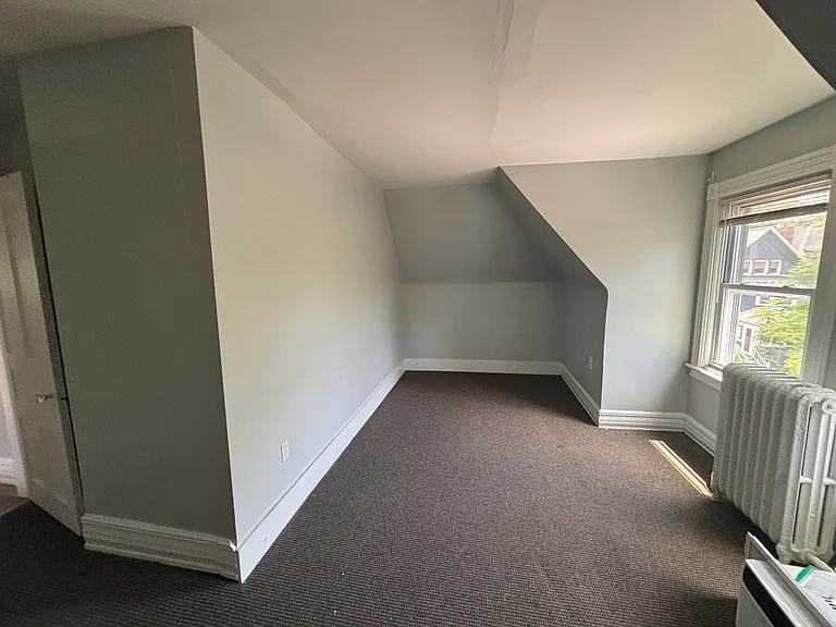 547 W Ferry St #5 — Photo 5