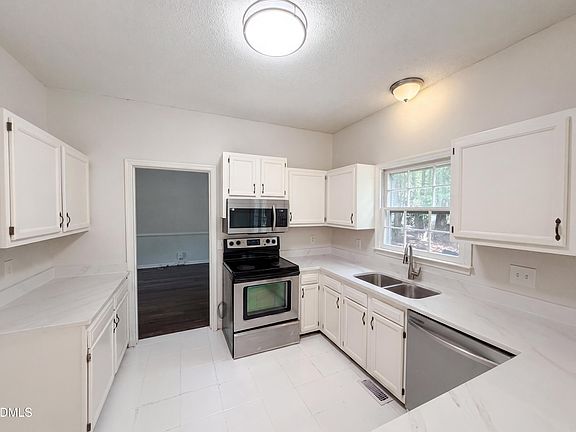 2nd image of 5209 Heelands Ct