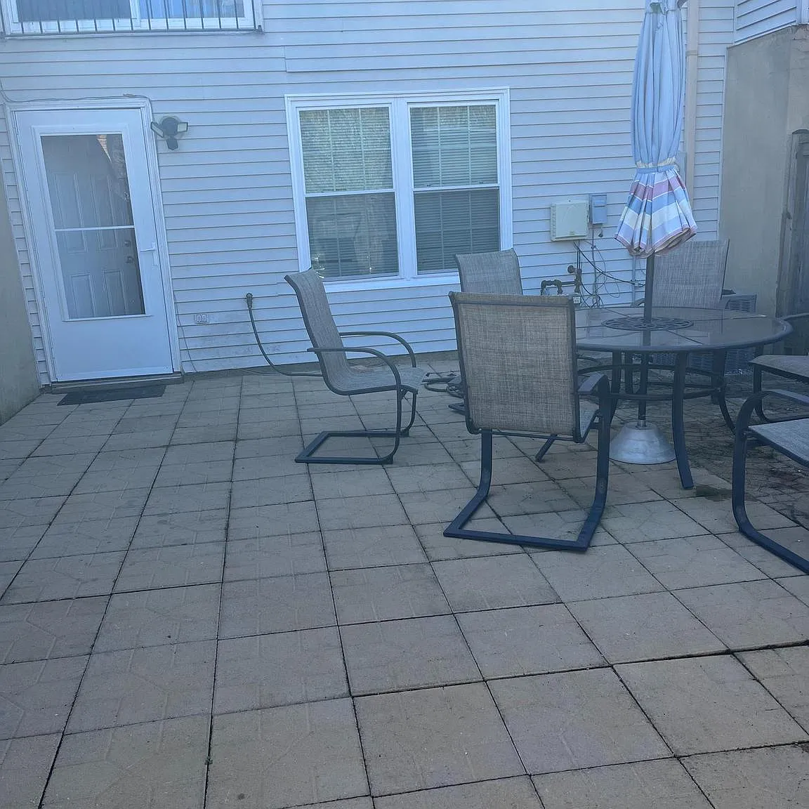 1 bed, 1810 sqft, $1,100 — Photo 1