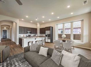 816 Filly Fld, Aubrey, TX 76227