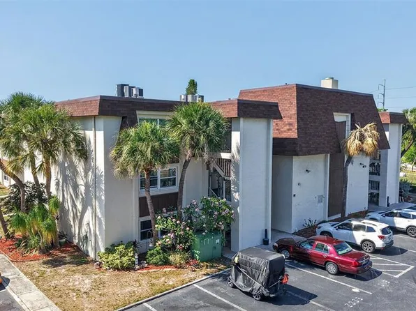 6370 1st St N #202, Saint Petersburg, FL 33702