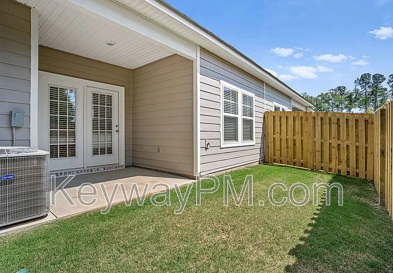 2071 Denmark Ave SE — Photo 26