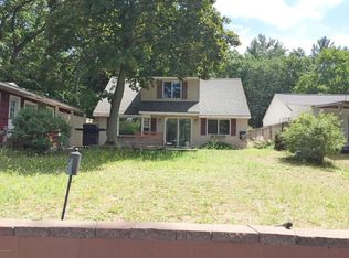 5149 Brown St, Twin Lake, MI 49457