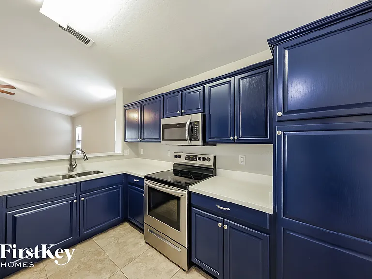 5346 W Jessica Ln — Photo 7
