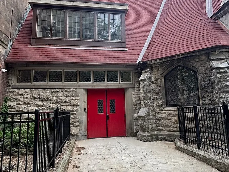 310 Montgomery Street — Photo 1