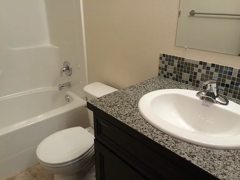 1649 W Pheasant St #A — Photo 6