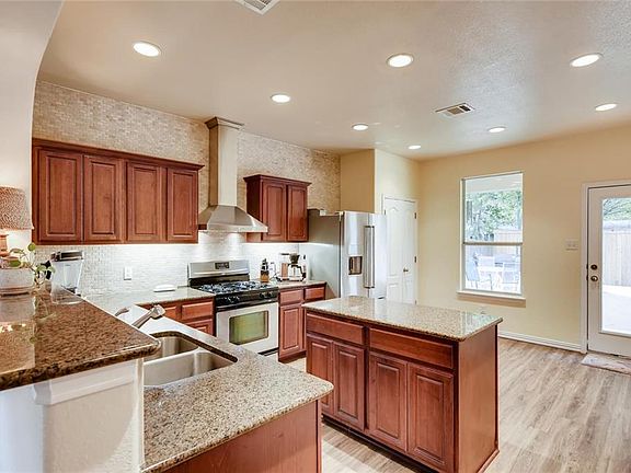 4th image of 12037 Buzz Schneider Ln