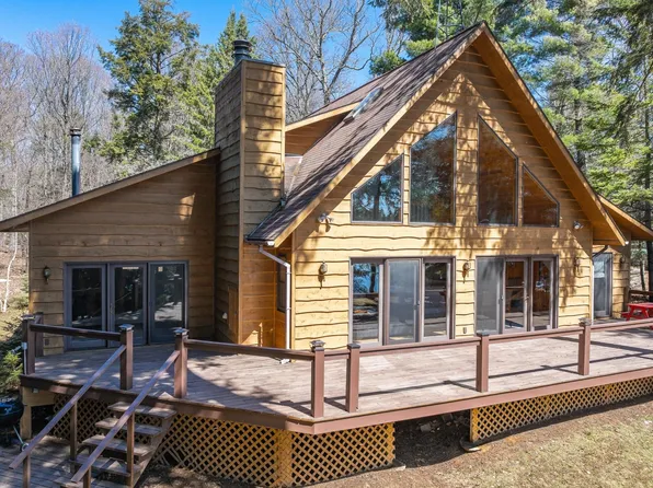 6844 Bengs Rd, Three Lakes, WI 54562