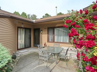 225 Mountain View Dr, Mahwah, NJ 07430