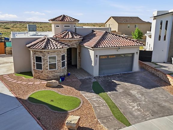2nd image of 12241 Desert Vista Ave