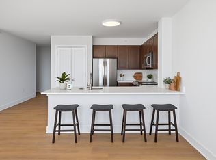 1 Center St #206, Clifton, NJ 07011