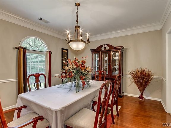 4th image of 5604 Cypress Creek Ave E