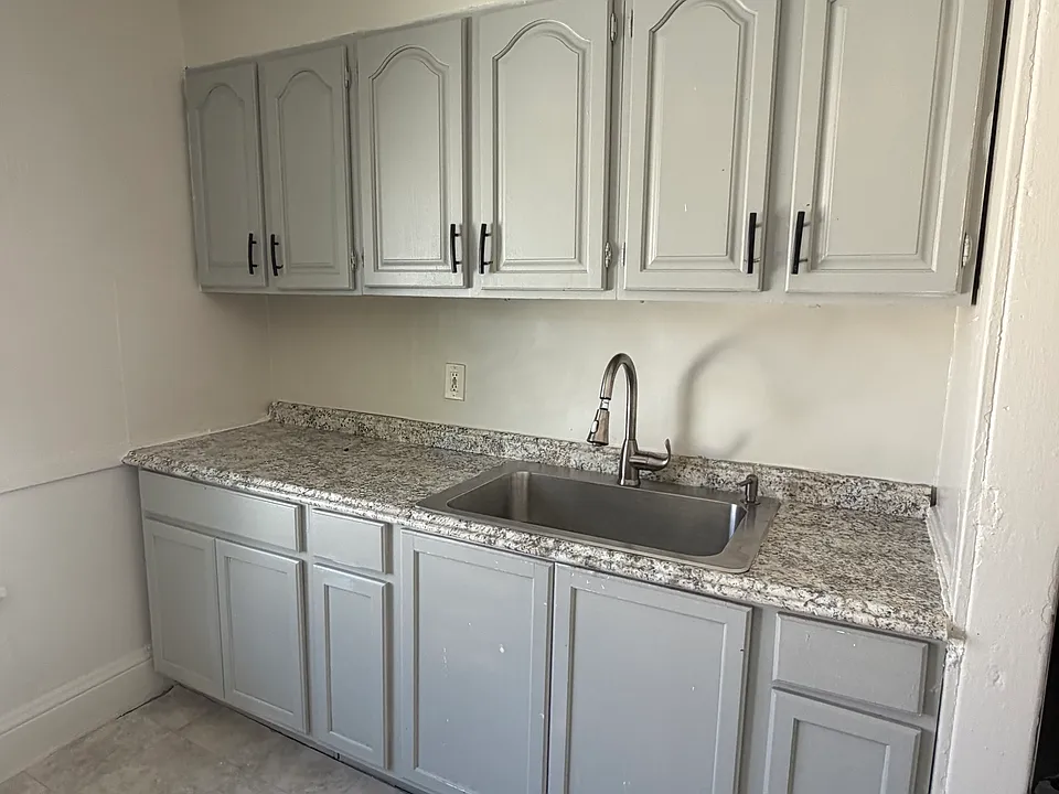 425 Baden St #427