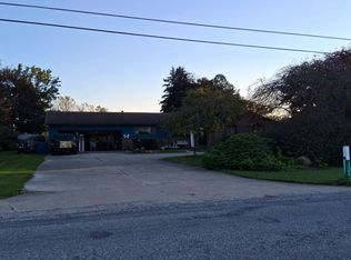 1303 W Erie Rd, Temperance, MI 48182