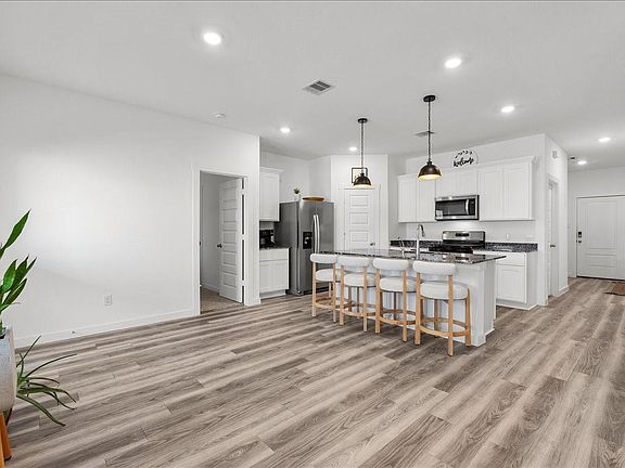 3rd image of 9422 Madison Ave