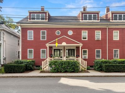 37-43 Pond St Unit 1, Newburyport, MA, 01950