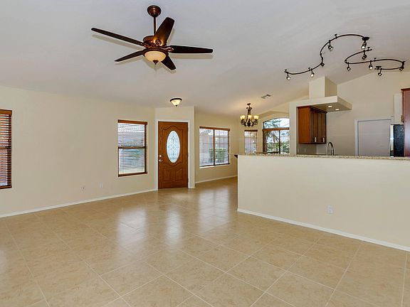 4th image of 15661 N Lasso Dr