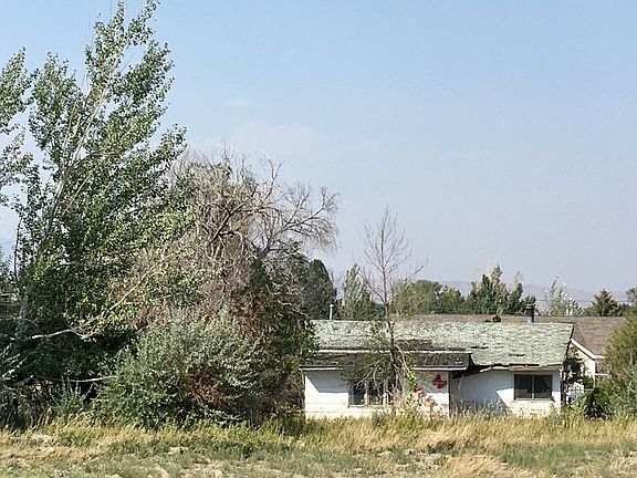 2nd image of 2625 Mountain View Dr