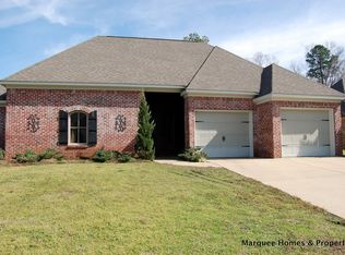 869 Willow Grande Cir, Brandon, MS 39047