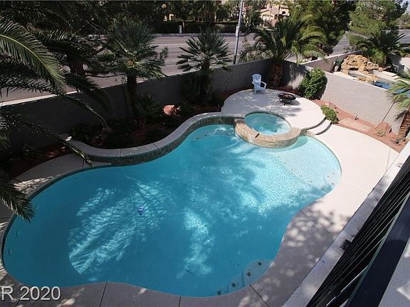 3rd image of 2747 Carolina Blue Ave