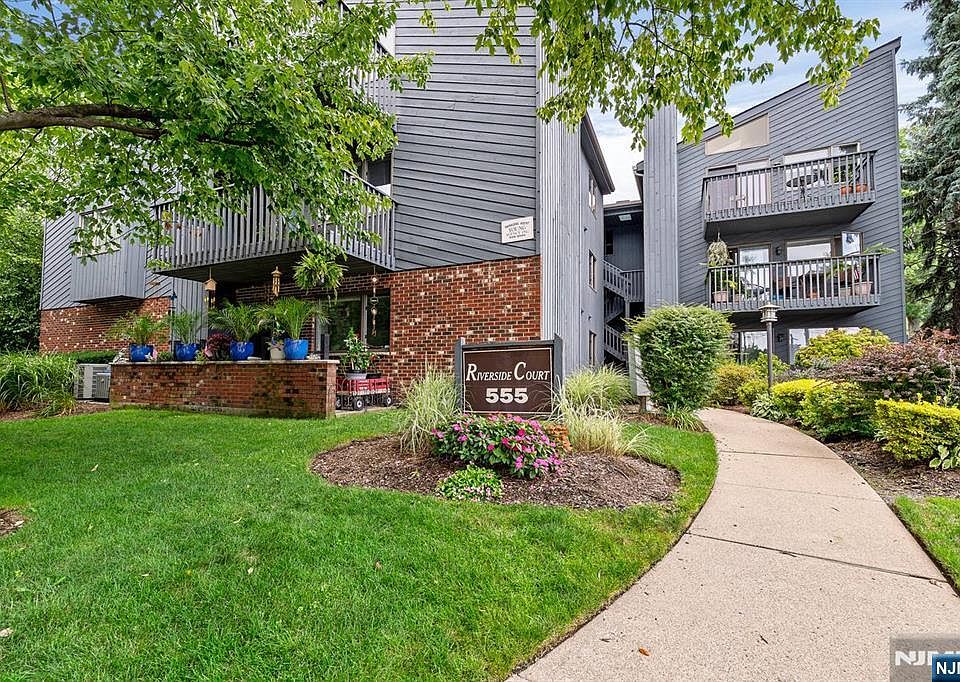 1st image of 555 Riverside Ave APT 12