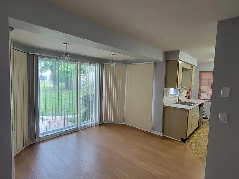 1721 Neva Dr — Photo 4