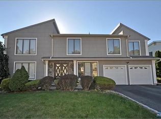 70 Point View Pkwy, Wayne, NJ 07470