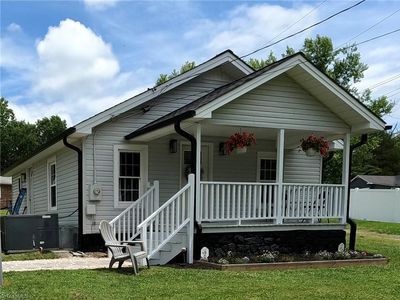 110 Vestal Ave, Jonesville, NC, 28642