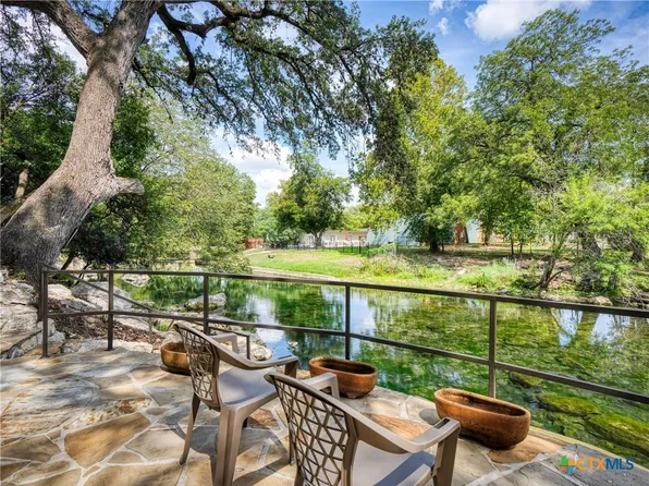 554 Lakeview Blvd, New Braunfels, TX 78130